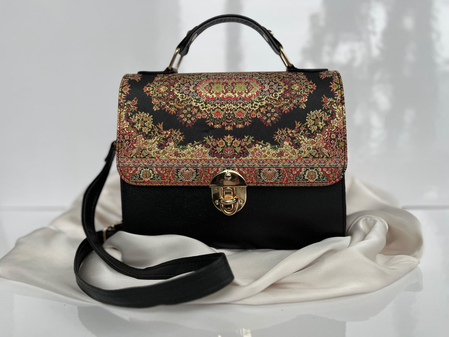 Konya Handle Bag - Gold